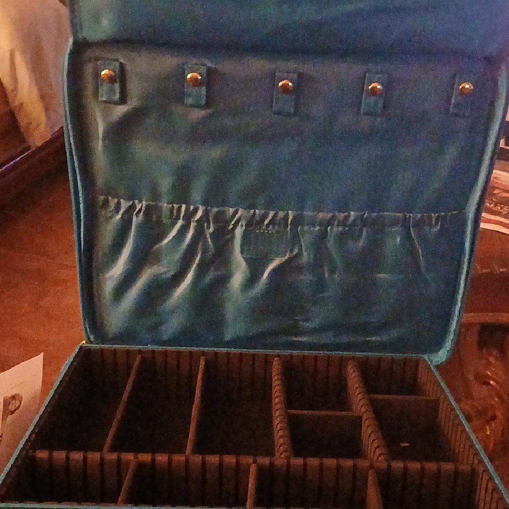 Blue Jewelry Organizer